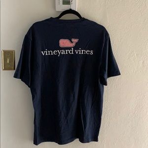 Vineyard vines navy T-shirt